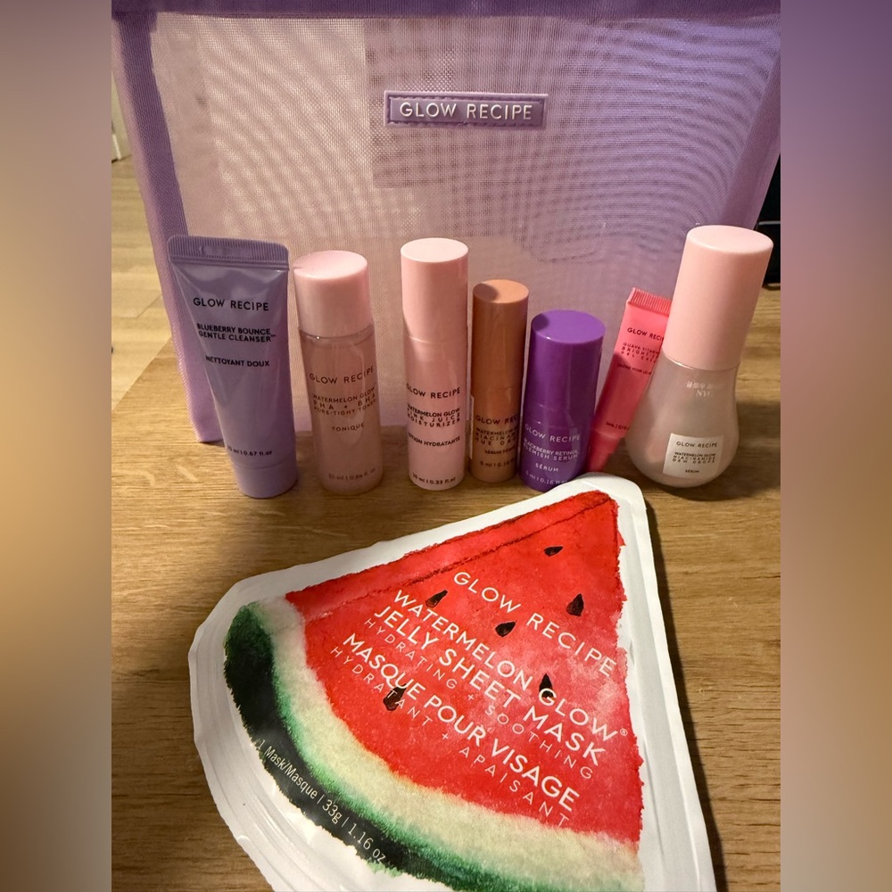 Glow Recipe 8pc Set & Travel bag